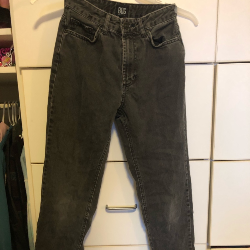 black bdg mom jeans